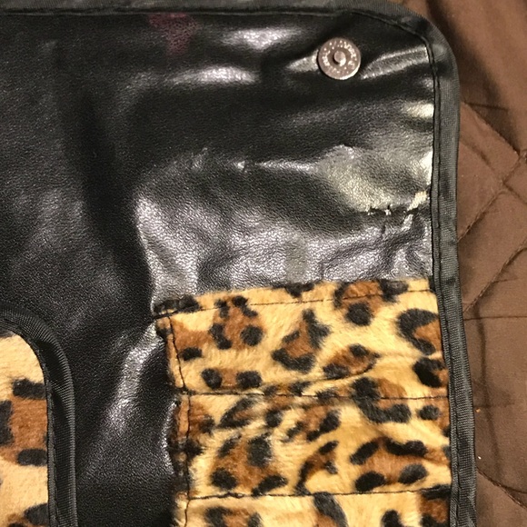 Cheetah print brush roll - Picture 2 of 8